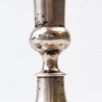 Srebrny świecznik klasycystyczny, pocz. XIX wieku